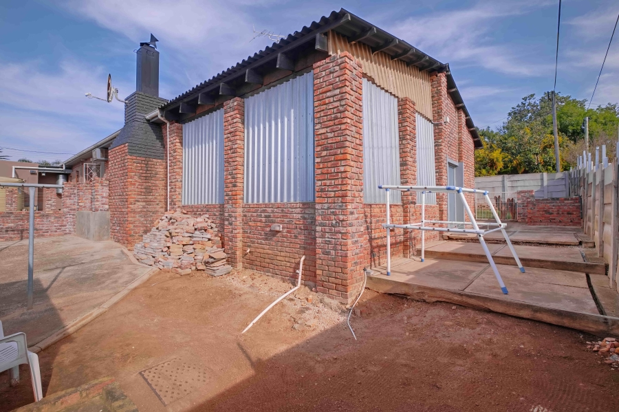 3 Bedroom Property for Sale in Heuwelkruin Eastern Cape